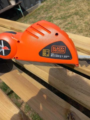 BLACK AND DECKER heggenschaar met meerdere posities beschikbaar voor biedingen