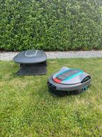Gardena robotmaaier Sileno City 470m² 16 cm + garage, Tuin en Terras, Ophalen, Gebruikt, Gardena  Sileno, Bestuurbaar via app