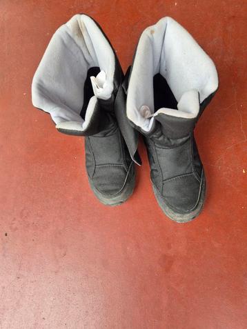 Bottines  amper gebruikt  beschikbaar voor biedingen