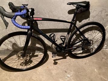 racefiets Trek Emonda ALR 4 DISC 54 MATTE/GLOS TREK BLACK, Fietsen en Brommers, Fietsen | Racefietsen, 28 inch, Gebruikt, 10 tot 15 versnellingen