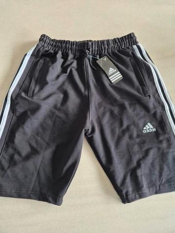 Adidas short XXL NIEUW beschikbaar voor biedingen