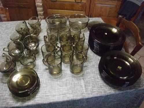 lot de vaisselle vintage arcoroc 70's (+/- 100 pcs), Huis en Inrichting, Keuken | Servies, Zo goed als nieuw, Ophalen