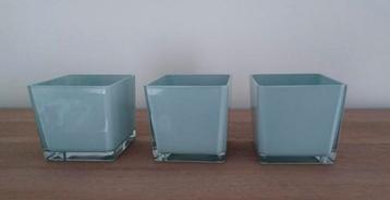 Set van 3 glazen potten.