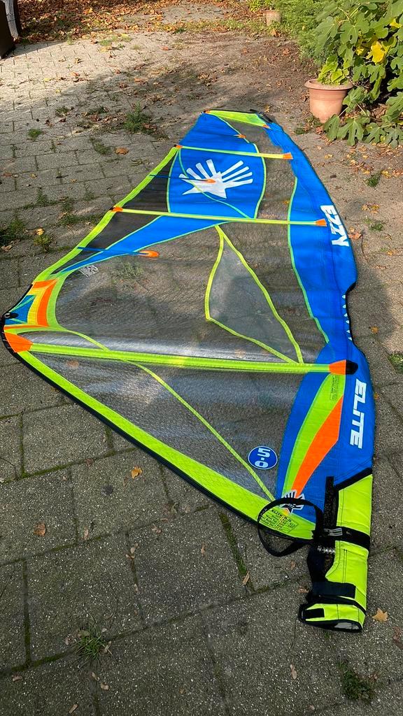 Ezzy Elite 5.0 2019, Watersport en Boten, Windsurfen, Zo goed als nieuw, Zeil, Ophalen