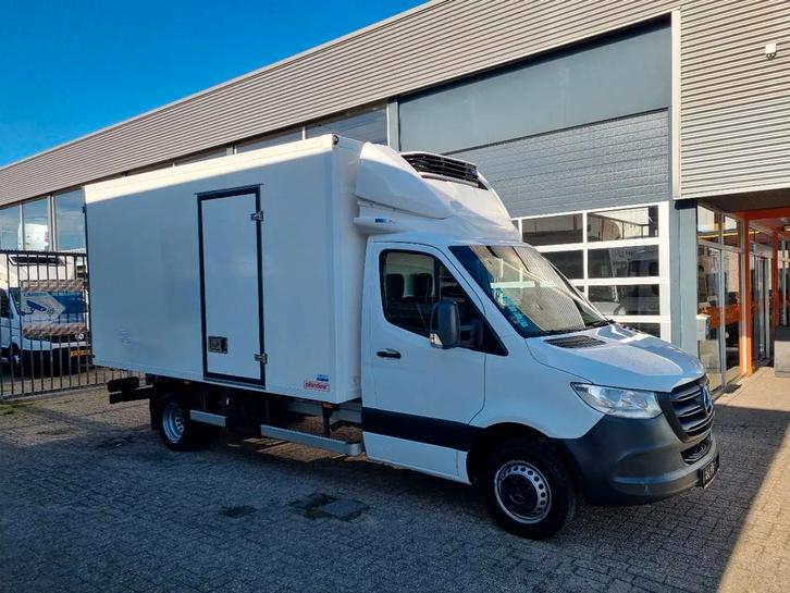 Mercedes-Benz Sprinter 516 CDI Kuhlkoffer/ Carrier/ 8 PALLET, Auto's, Bestelwagens en Lichte vracht, Bedrijf, Te koop, ABS, Achteruitrijcamera