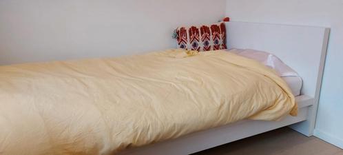 Wit bed Malm 90 cm eenpersoons zonder lattenbodem/matras, Huis en Inrichting, Slaapkamer | Bedden, Gebruikt, Eenpersoons, 90 cm