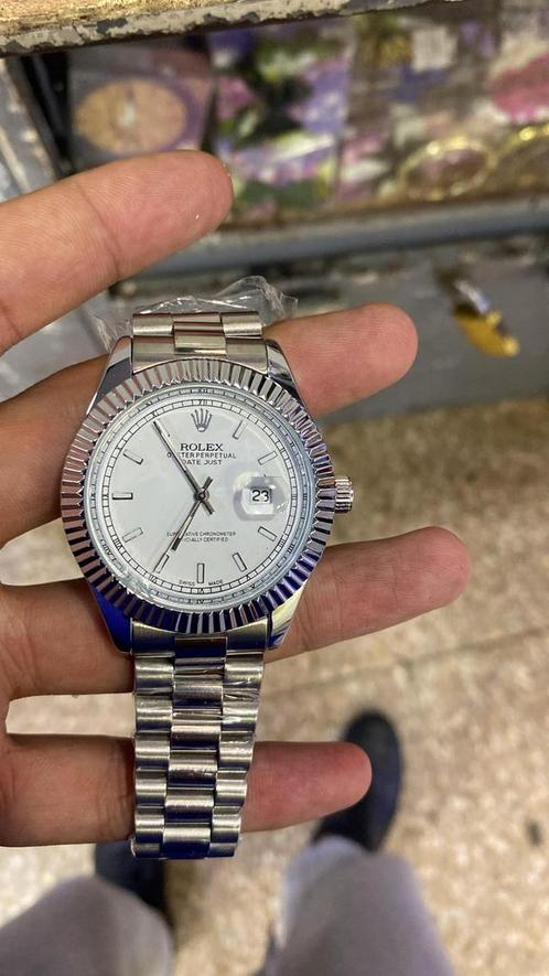 seulement 85€. Montres Rolex & Phillipe Patek, Tissot, Handtassen en Accessoires, Horloges | Heren, Rolex, Ophalen of Verzenden