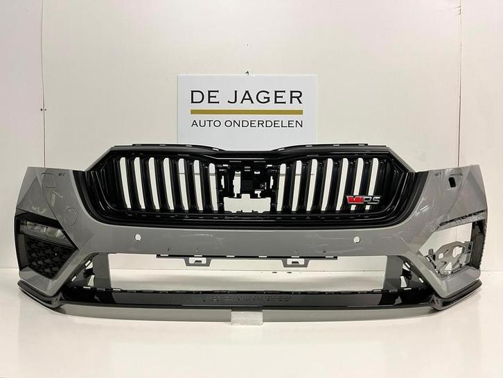 SKODA OCTAVIA IV 5E3 RS VRS VOORBUMPER BUMPER 5E3807221, Auto-onderdelen, Carrosserie, Bumper, Voor, Gebruikt