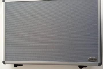 Dicota DataDesk Media XL Laptop Bag - 15,4" - Silver (zgan) beschikbaar voor biedingen