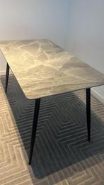 Moderne Eettafel marmerlook + stoelen te koop, Huis en Inrichting, Ophalen, Zo goed als nieuw
