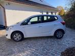 HYUNDAI IX20 - NAVI -CAMERA - AIRCO - TREKHAAK, Auto's, Hyundai, Voorwielaandrijving, Euro 5, Stof, 139 g/km