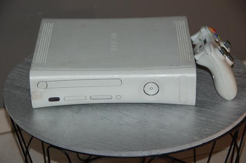 Microsoft Xbox 360 Core System Console - Blanche, Games en Spelcomputers, Spelcomputers | Xbox 360, Gebruikt, 250 GB, 360 Arcade of Core