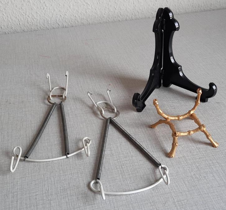 Bordenhouder (metaal, kunststof, veerbelast), Antiek en Kunst, Antiek | Keramiek en Aardewerk, Ophalen