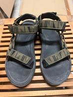 Sandales de marche Teva pour hommes taille 42, Vêtements | Hommes, Chaussures, Enlèvement, Comme neuf, Sandales