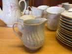 Porseleinen schuman service 12 personen compleet, Huis en Inrichting, Ophalen, Zo goed als nieuw, Overige stijlen, Porselein