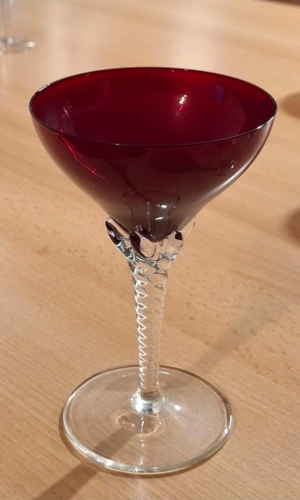 Lot de 6 coupes à champagne vintage rouge rubis pied torsadé, Antiquités & Art, Antiquités | Verre & Cristal, Enlèvement ou Envoi
