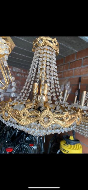 3 lusters beschikbaar voor biedingen