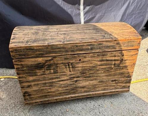 Houten kist op wieltjes, Huis en Inrichting, Woonaccessoires | Kisten, Zo goed als nieuw, Ophalen