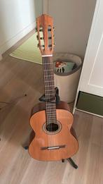 Klassieke gitaar + stembakje + gitaarzak+ gitaarhouder + ….., Muziek en Instrumenten, Ophalen, Zo goed als nieuw