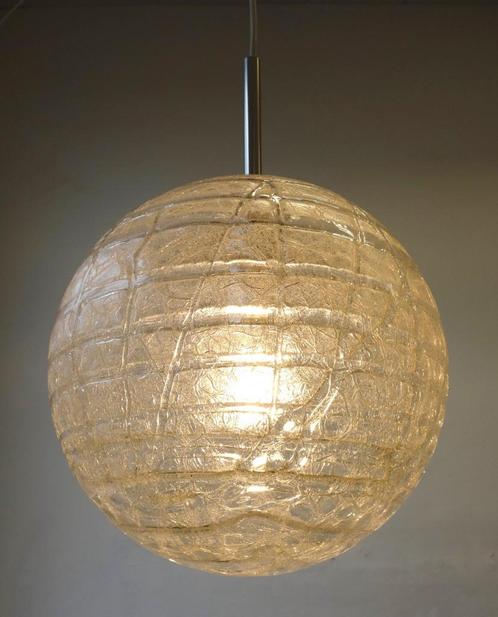 Vintage Doria Leuchten ijsglas Globe hanglamp XXL, Huis en Inrichting, Lampen | Hanglampen, Gebruikt, Ophalen of Verzenden