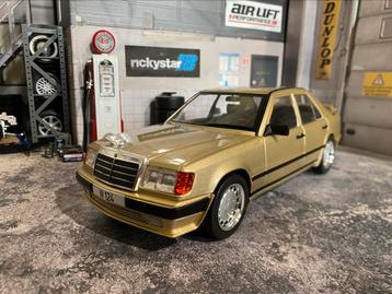 1:18 Mercedes W124 - nieuw in de doos  beschikbaar voor biedingen