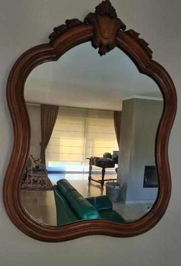 Miroir ancien en bois beschikbaar voor biedingen