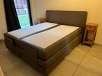 Lit double électrique, matelas à ressorts séparés, Gris, Comme neuf, Enlèvement, 180 cm
