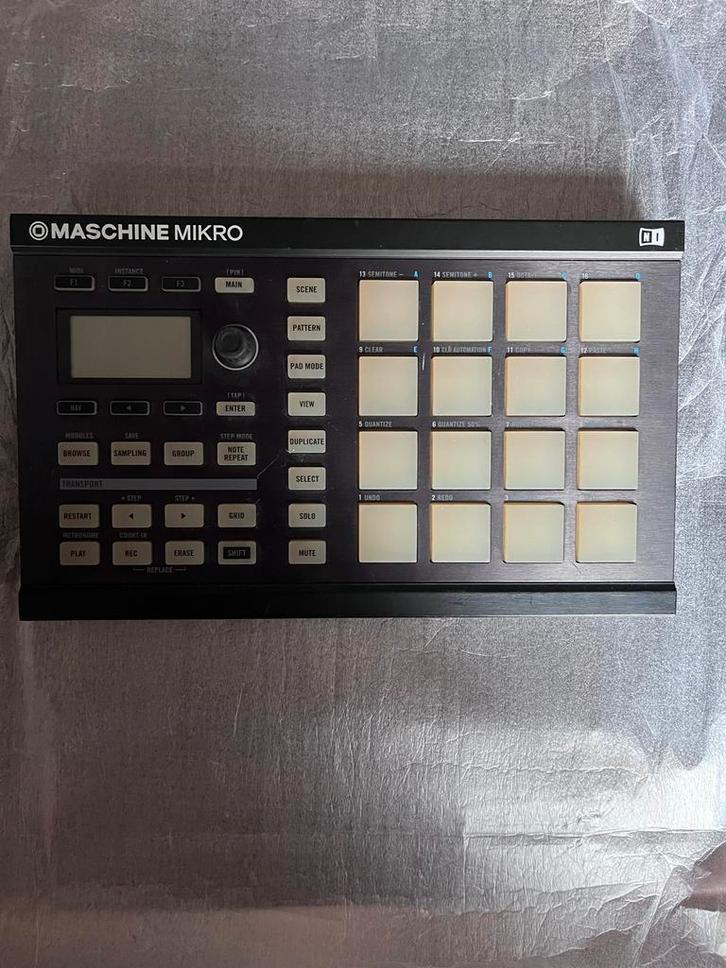 Maschine Mikro Mk1, Muziek en Instrumenten, Midi-apparatuur, Zo goed als nieuw, Ophalen of Verzenden