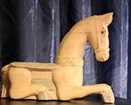 mooie houten  paard beeldje, Antiquités & Art, Art | Sculptures & Bois, Enlèvement