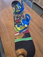 Snowboard SALOMON 145cm  +fixations BURTON MISSION small, Sport en Fitness, Snowboarden, Ophalen, Nieuw, Board