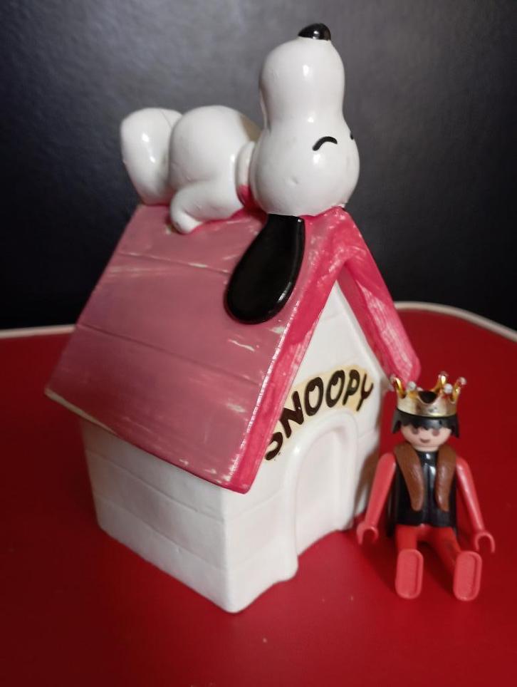 574) Mooi figuurtje (spaarpot) Snoopy, Verzamelen, Film en Tv, Zo goed als nieuw, Tv, Beeldje, Replica of Model, Ophalen of Verzenden