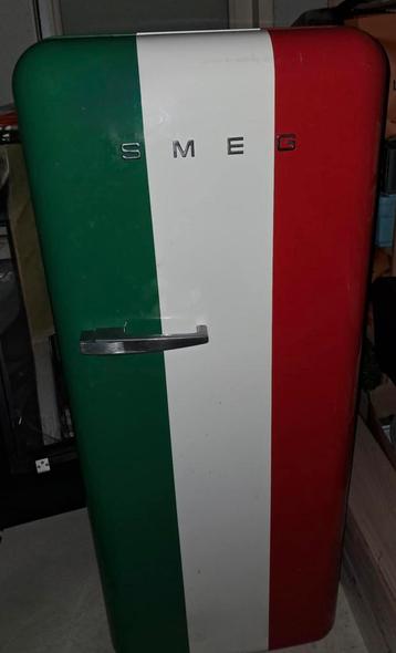 Smeg frigo (Italiaanse vlag ) beschikbaar voor biedingen