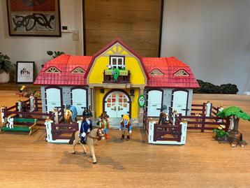 Playmobil paardenranch disponible aux enchères