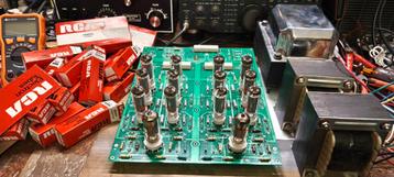 Zelfbouw stereo versterker voor hobbyst.  beschikbaar voor biedingen