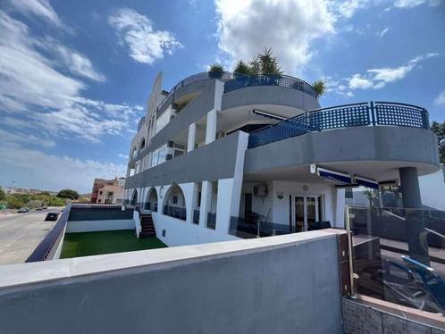 Gerenoveerde penthouse met parkeerplaats in Villamartín..., Immo, Buitenland, Spanje, Appartement, Overige