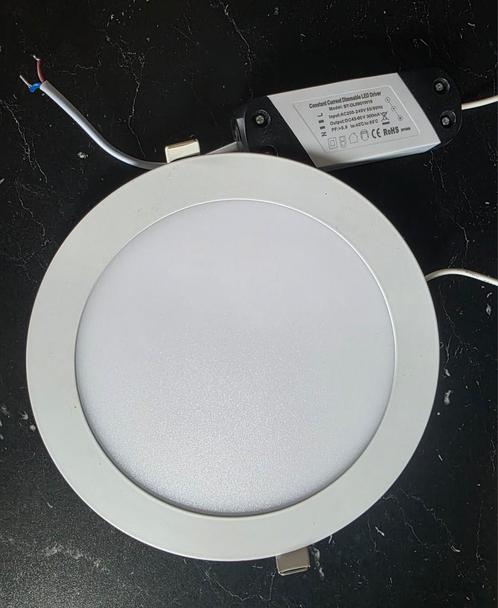 led downlight, Huis en Inrichting, Lampen | Spots, Gebruikt, Plafondspot of Wandspot, Kunststof, Led, Inbouw, Ophalen