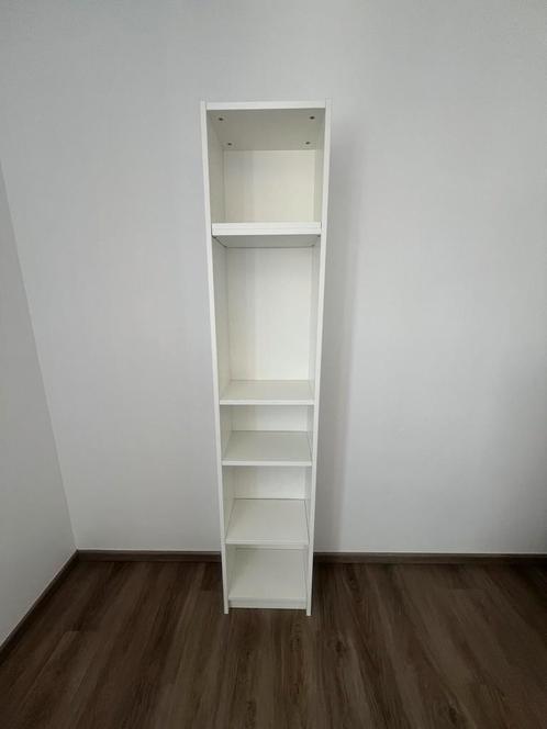 IKEA Boekenkast/Bookshelf, Huis en Inrichting, Woonaccessoires | Cd- en Dvd-rekken, Gebruikt, Cd's of Dvd's, 150 discs of meer