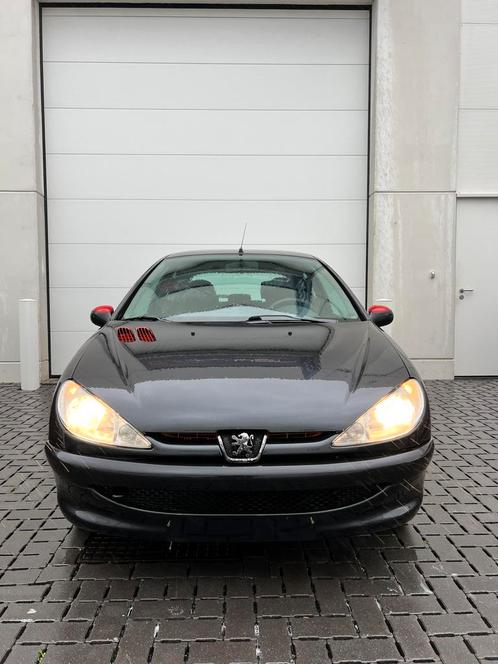 Peugeot 206 1.1, Auto's, Peugeot, Particulier, Airbags, Bluetooth, Boordcomputer, Elektrische ramen, Keyless entry, Radio, Sportpakket