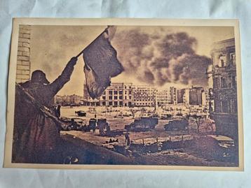 Grote Persfoto Slag om Stalingrad – Sovjetsoldaat met vlag

 beschikbaar voor biedingen