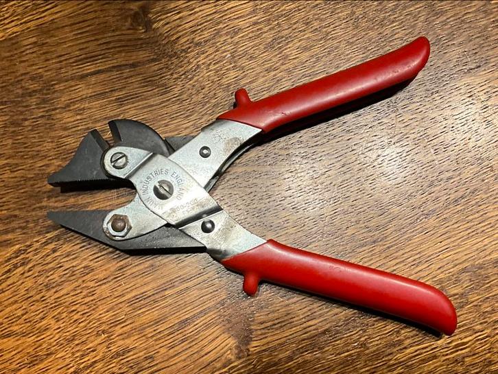 Afrastering tang weide draad tang Maun 4960-200, Doe-het-zelf en Bouw, Gereedschap | Handgereedschap, Zo goed als nieuw, Ophalen
