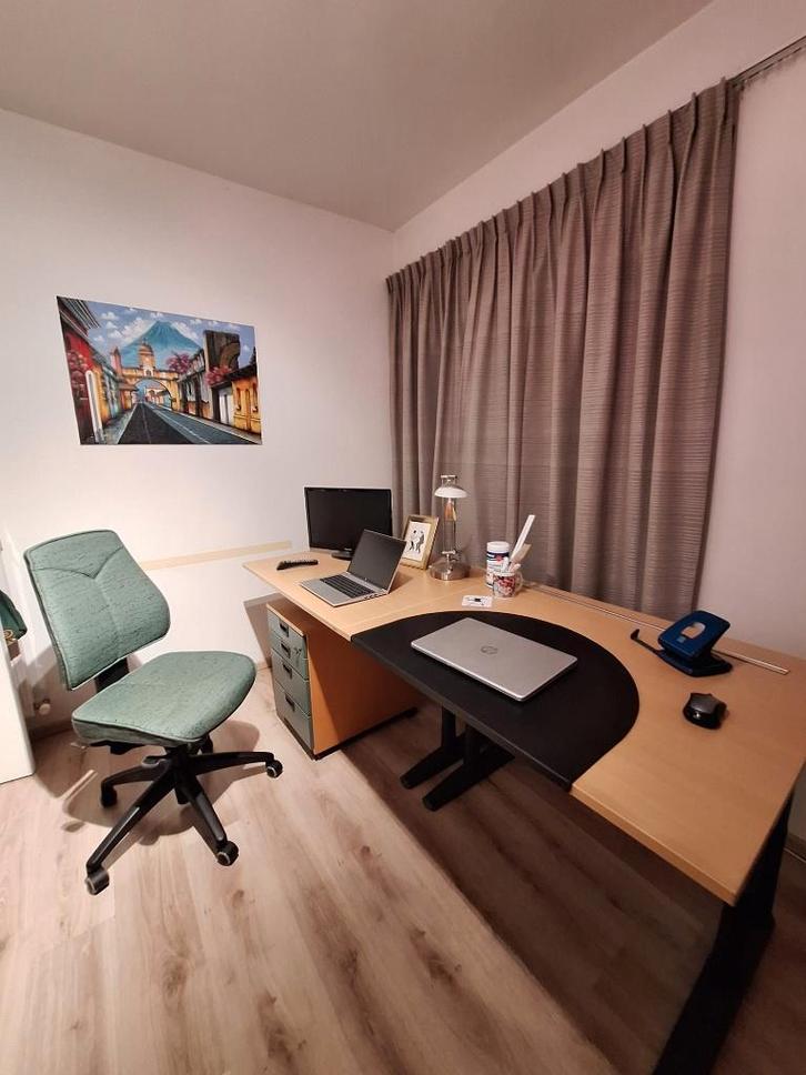 bureau Kinnarps + gratis bureaustoel + handleiding, Maison & Meubles, Bureaux, Comme neuf, Bureau, Enlèvement