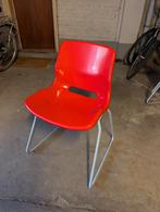 4 vintage rode plastic stoelen, Ophalen, Zo goed als nieuw