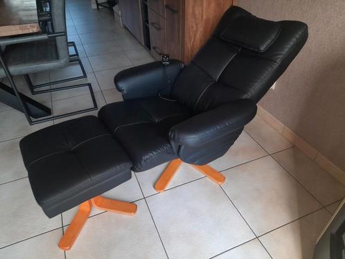 Relaxzetel met elektrische massagefunctie, Huis en Inrichting, Fauteuils, Ophalen