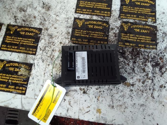 Display Multi Media regelunit van een Opel Corsa, Auto-onderdelen, Elektronica en Kabels, Opel, Gebruikt, 3 maanden garantie, Ophalen of Verzenden