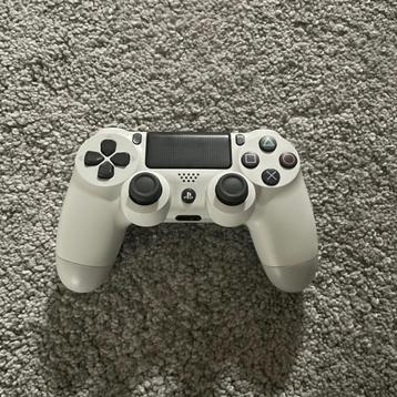 PlayStation 4 controller beschikbaar voor biedingen