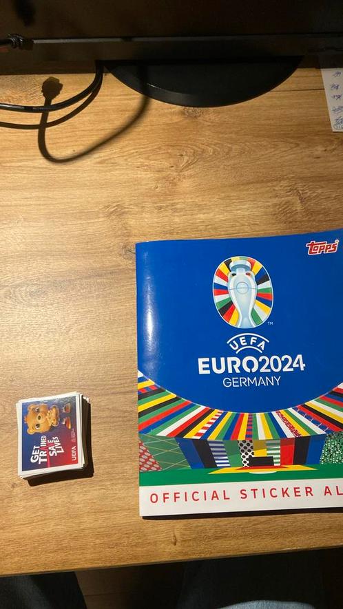 Euro 2024 stickers, 108 stickers (geen dubbele, zonder boek), Verzamelen, Sportartikelen en Voetbal, Zo goed als nieuw, Spelerskaart