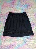 Zwart rokje met kanten afwerking, Zwart, Ophalen of Verzenden, Zo goed als nieuw, Maat 36 (S)