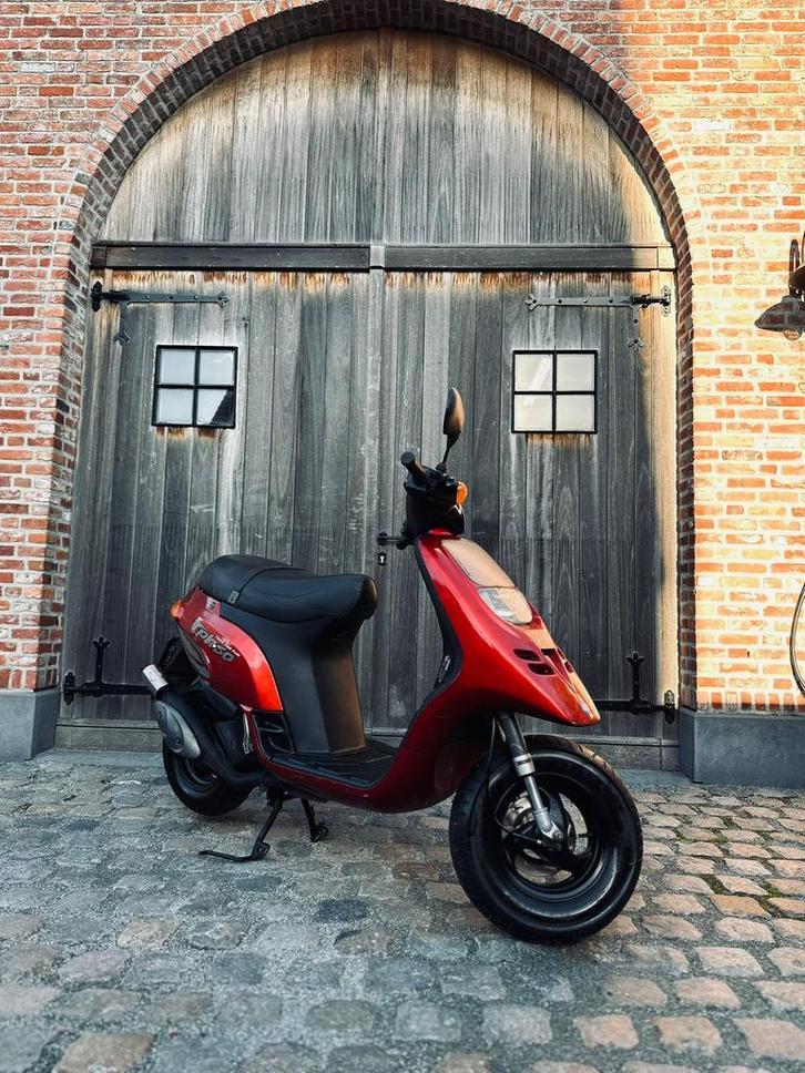 Piaggio typhoon 50cc, Fietsen en Brommers, Scooters | Piaggio, Zo goed als nieuw, Overige modellen, Klasse B (45 km/u), Tweetakt