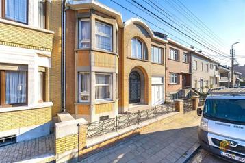 Maison à vendre à Waremme, 4 chambres beschikbaar voor biedingen