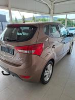 Hyundai Ix20 1400cc benz. Slechts 92500km super mooi, Auto's, Voorwielaandrijving, Euro 5, Zwart, 4 cilinders